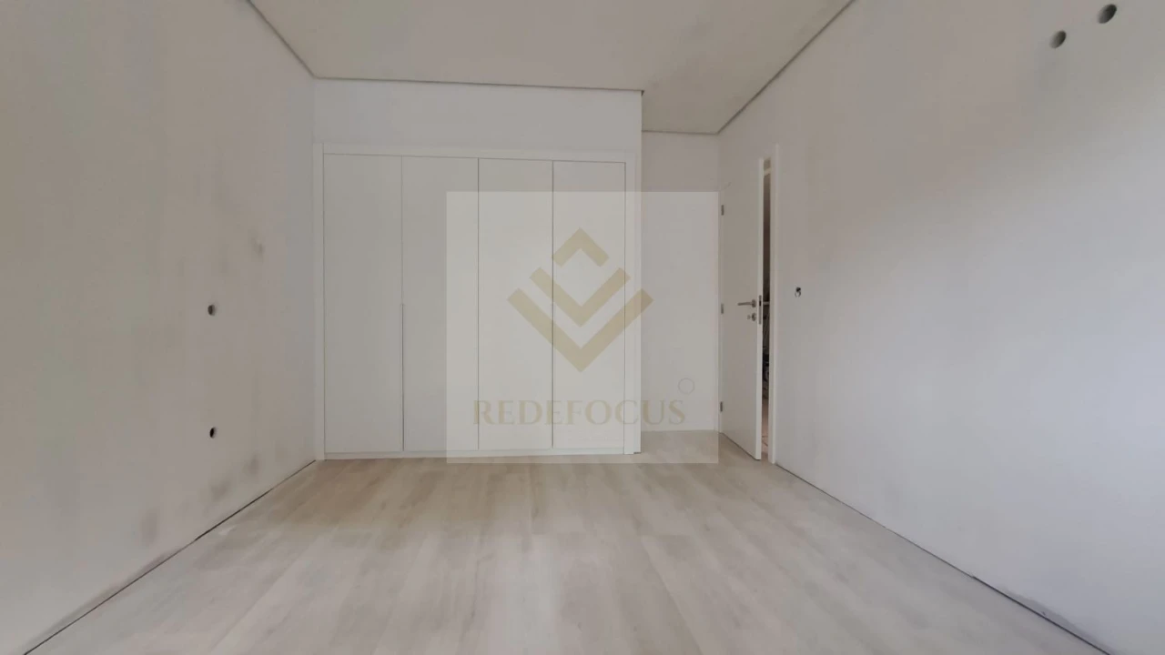 Apartamento T1 para Venda em Junqueira Foto 16