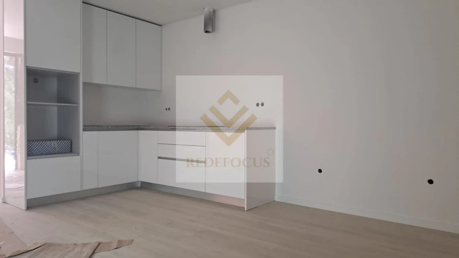 Apartamento T1 para Venda em Junqueira Foto 5