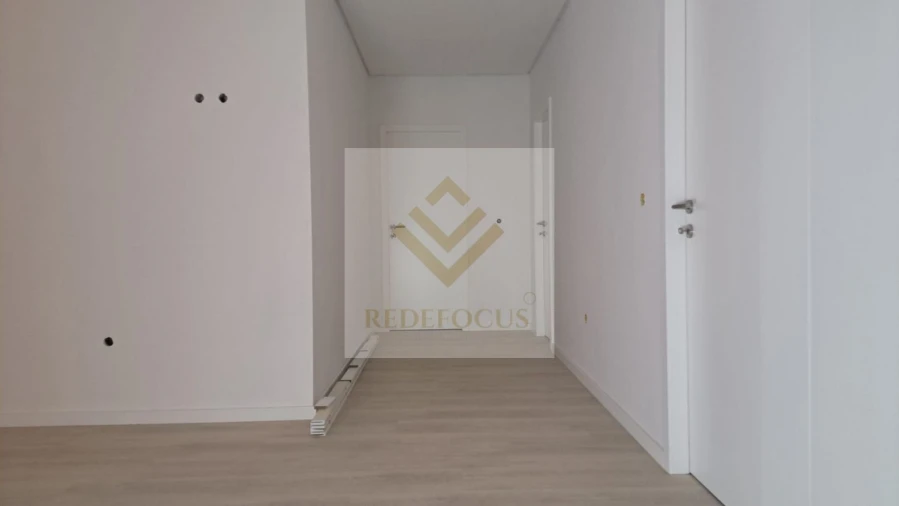 Apartamento T1 para Venda em Junqueira Foto 10