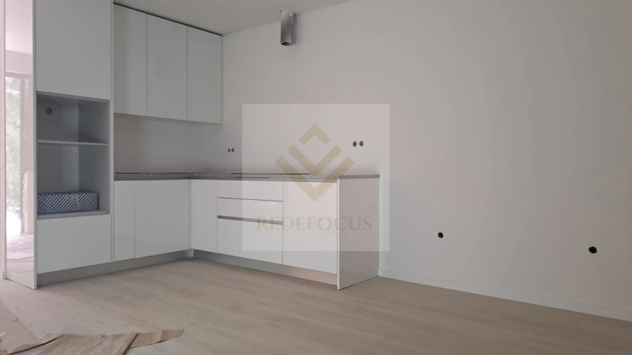 Apartamento T1 para Venda em Junqueira Foto 5