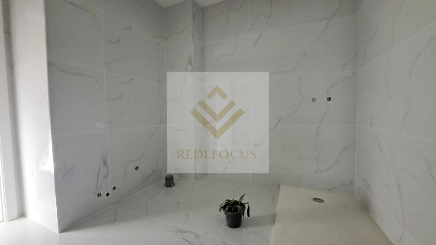 Apartamento T1 para Venda em Junqueira Foto 8