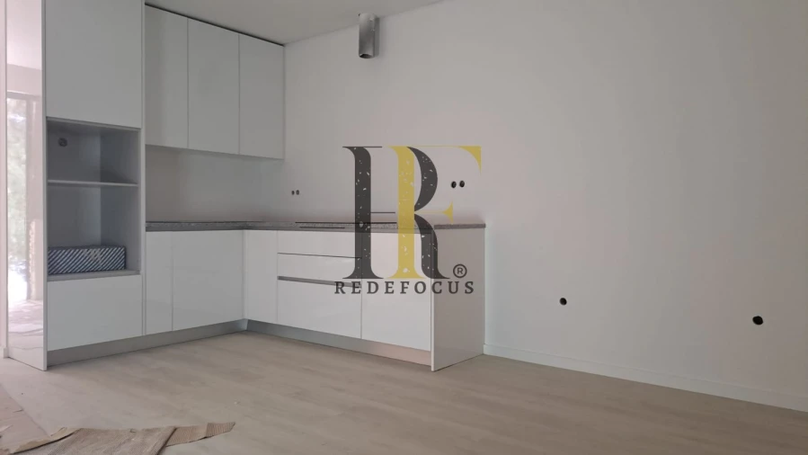 Apartamento T1 para Venda em Junqueira Foto 5