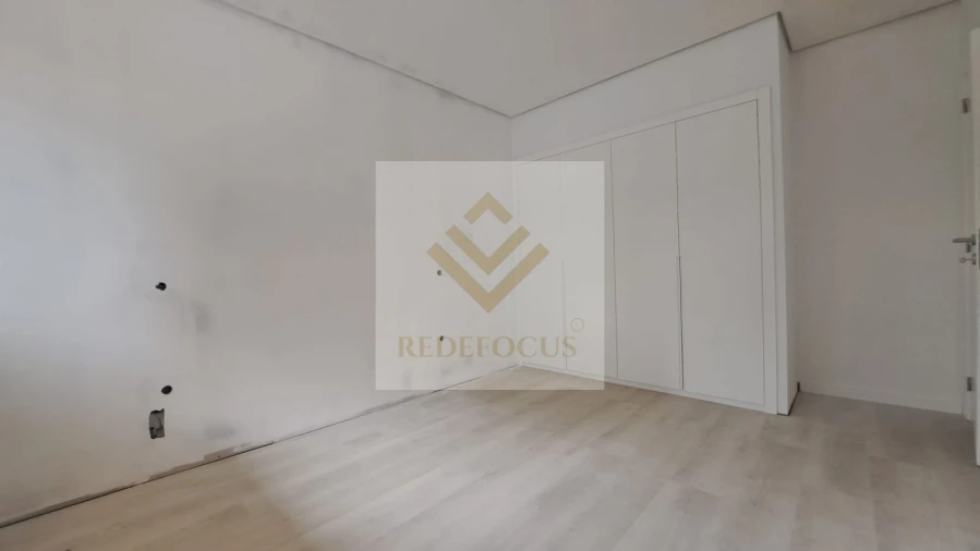 Apartamento T1 para Venda em Junqueira Foto 15