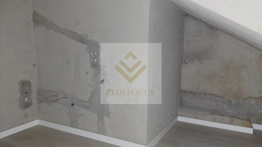 Apartamento T1 para Venda em Junqueira Foto 11