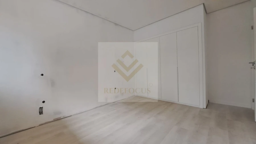 Apartamento T1 para Venda em Junqueira Foto 15