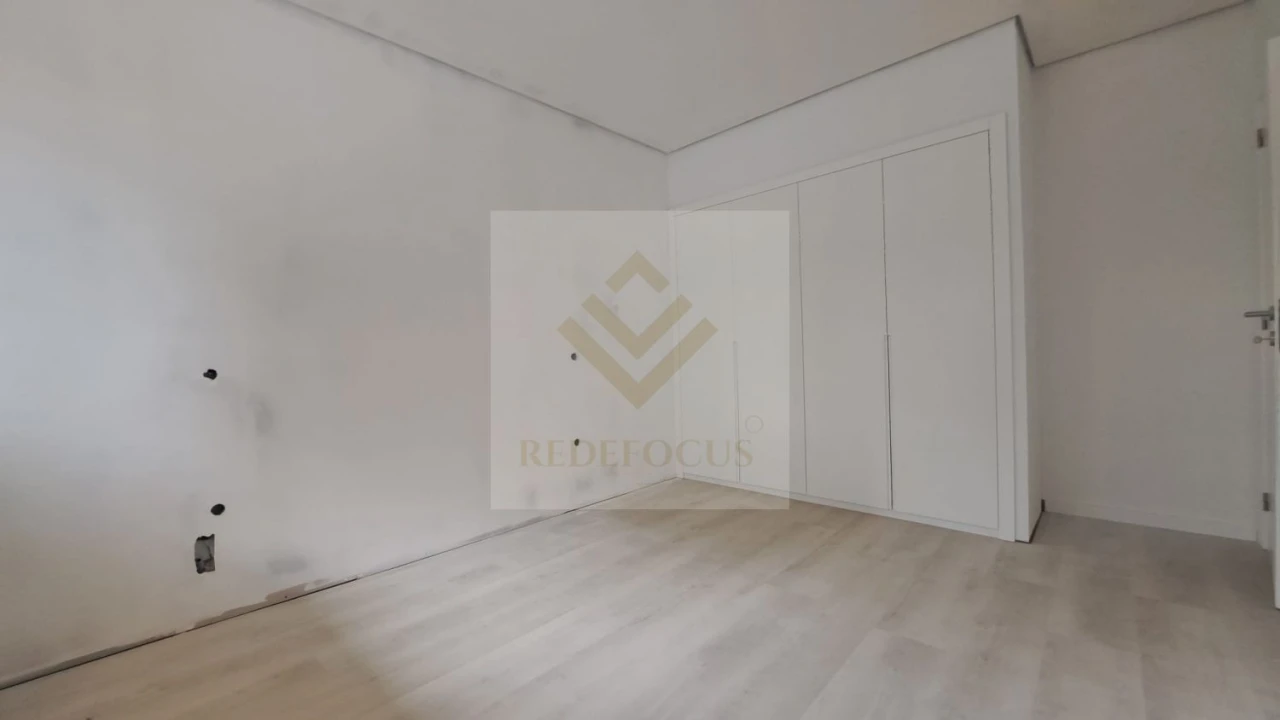 Apartamento T1 para Venda em Junqueira Foto 15