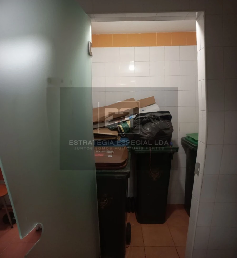 Loja para Trespasse em Arroios Foto 18