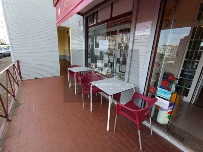 Loja para Trespasse em Algueirão-Mem Martins Foto 10