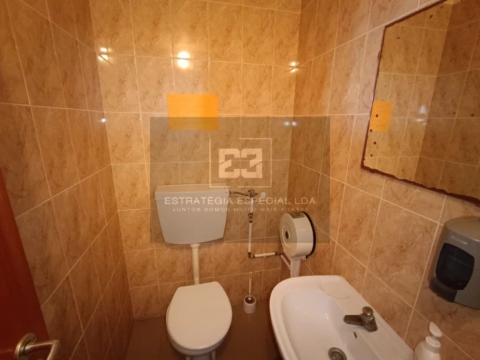 Loja para Venda em Algueirão-Mem Martins Foto 14