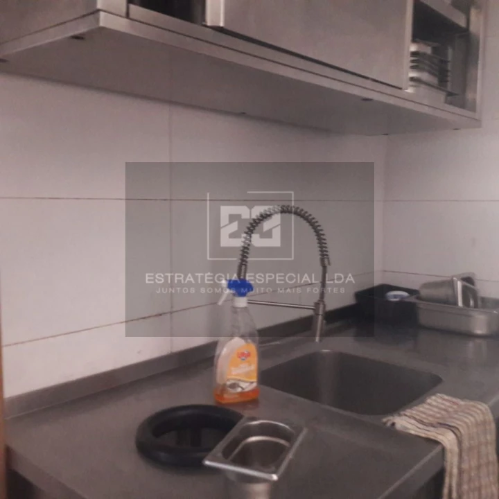 Loja para Trespasse em Lumiar Foto 24