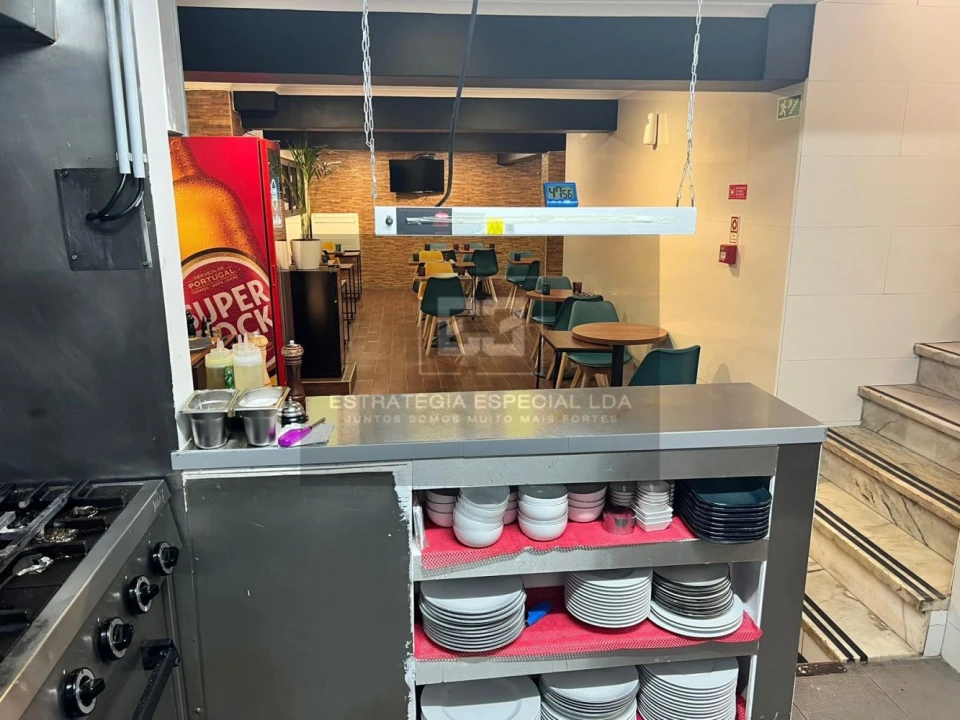 Loja para Trespasse em Lumiar Foto 51