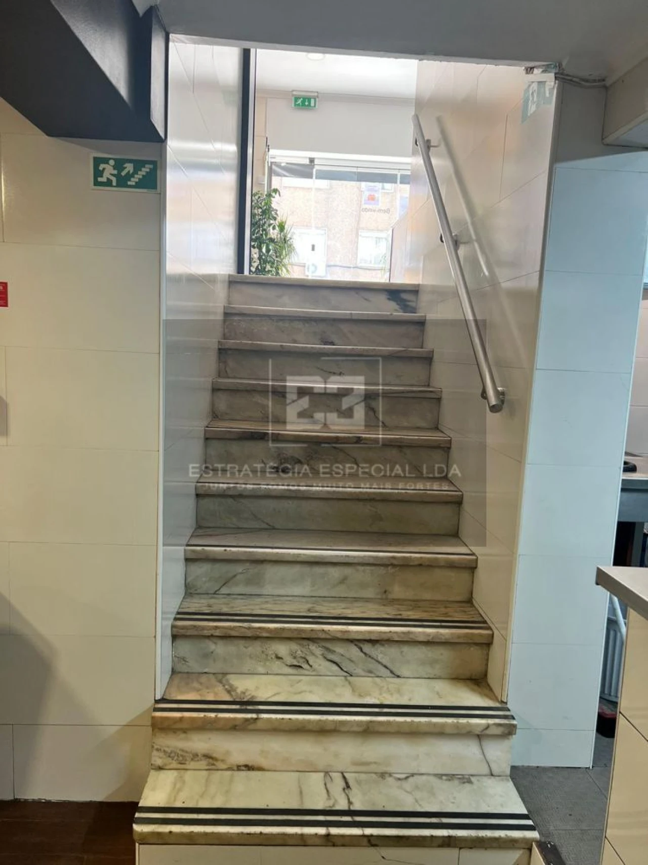 Loja para Trespasse em Lumiar Foto 54