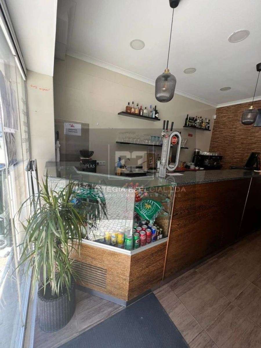 Loja para Trespasse em Lumiar Foto 50