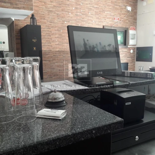 Loja para Trespasse em Lumiar Foto 42