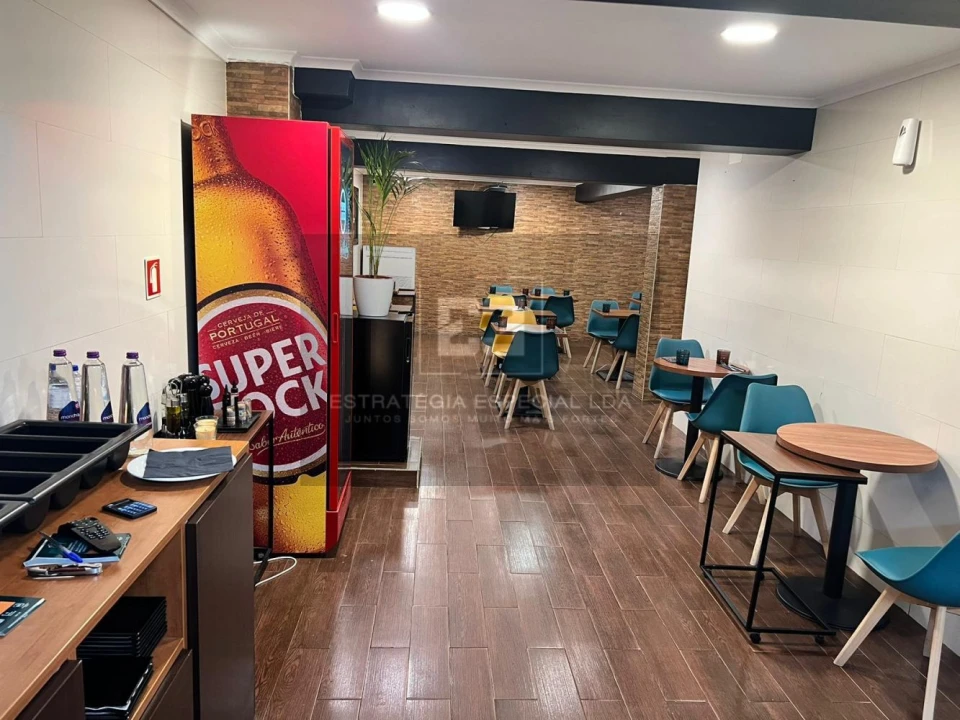 Loja para Trespasse em Lumiar Foto 9