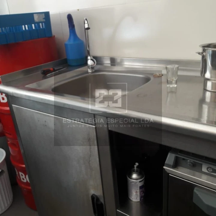 Loja para Trespasse em Lumiar Foto 46