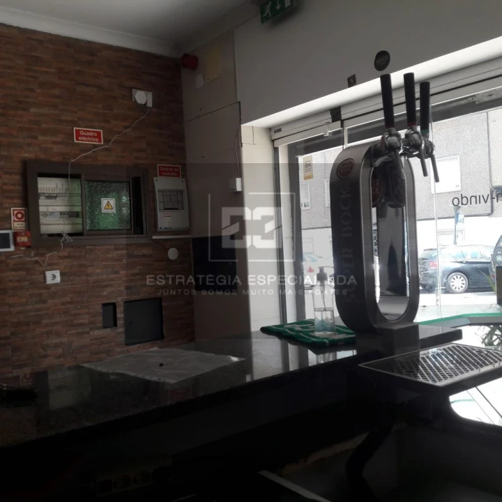 Loja para Trespasse em Lumiar Foto 43