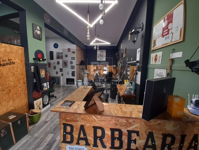 Loja para Trespasse em Lumiar Foto 3