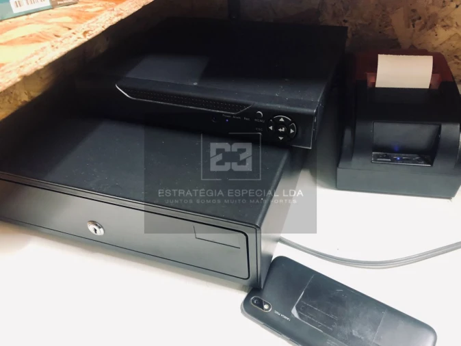 Loja para Trespasse em Lumiar Foto 13