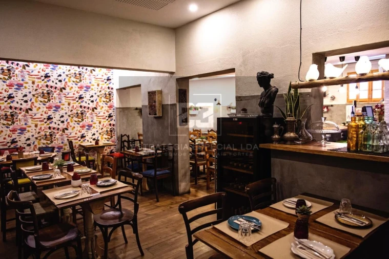 Loja para Trespasse em Venteira Foto 6