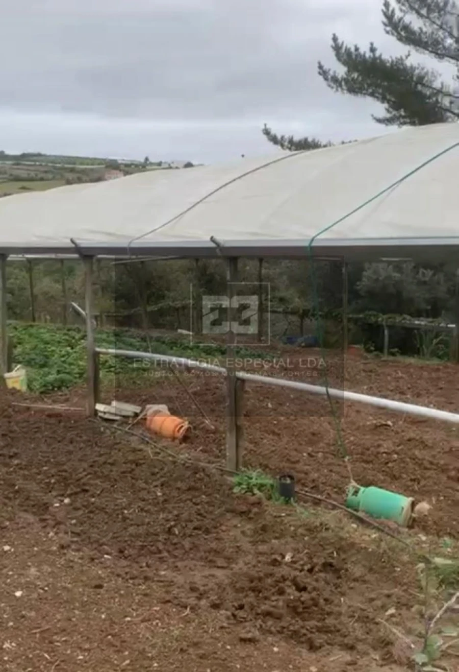 Quinta T2 para Venda em Arranho Foto 27