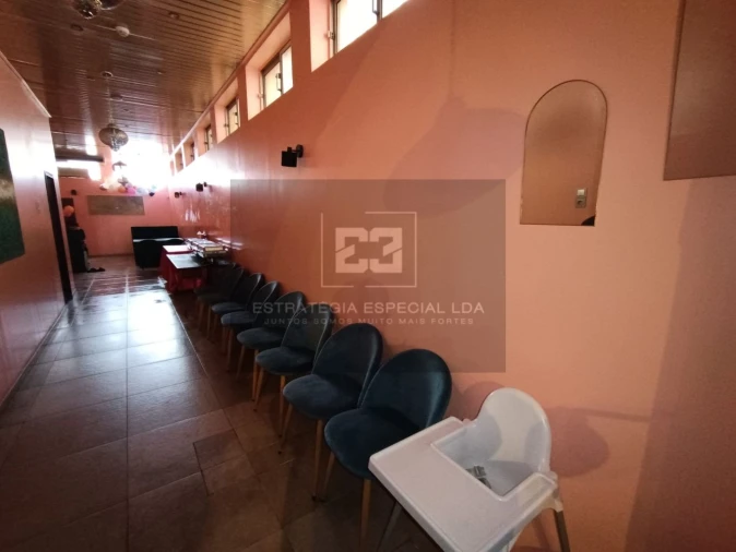 Loja para Trespasse em Areeiro Foto 15