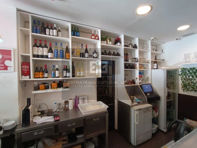 Loja para Trespasse em Carcavelos e Parede Foto 7