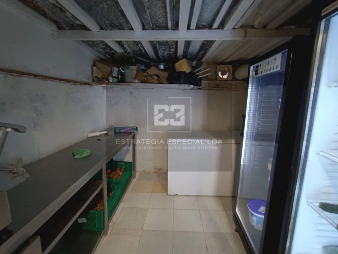 Loja para Trespasse em Costa da Caparica Foto 10