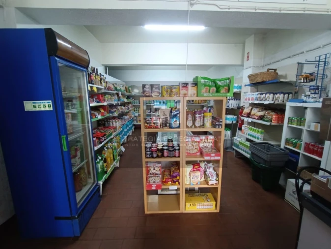 Loja para Trespasse em Agualva e Mira-Sintra Foto 2