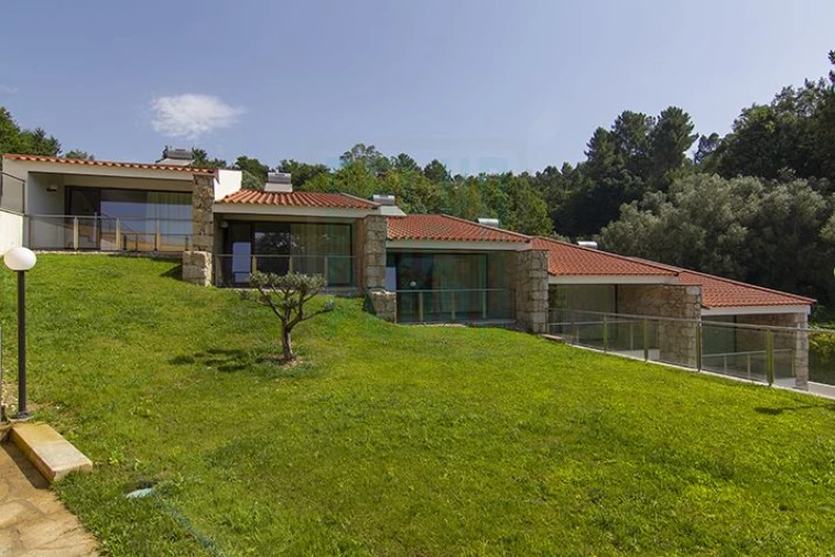 Loja para Venda em Arcos de Valdevez (São Paio) e Giela Foto 5