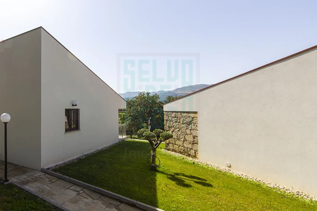 Loja para Venda em Arcos de Valdevez (São Paio) e Giela Foto 22