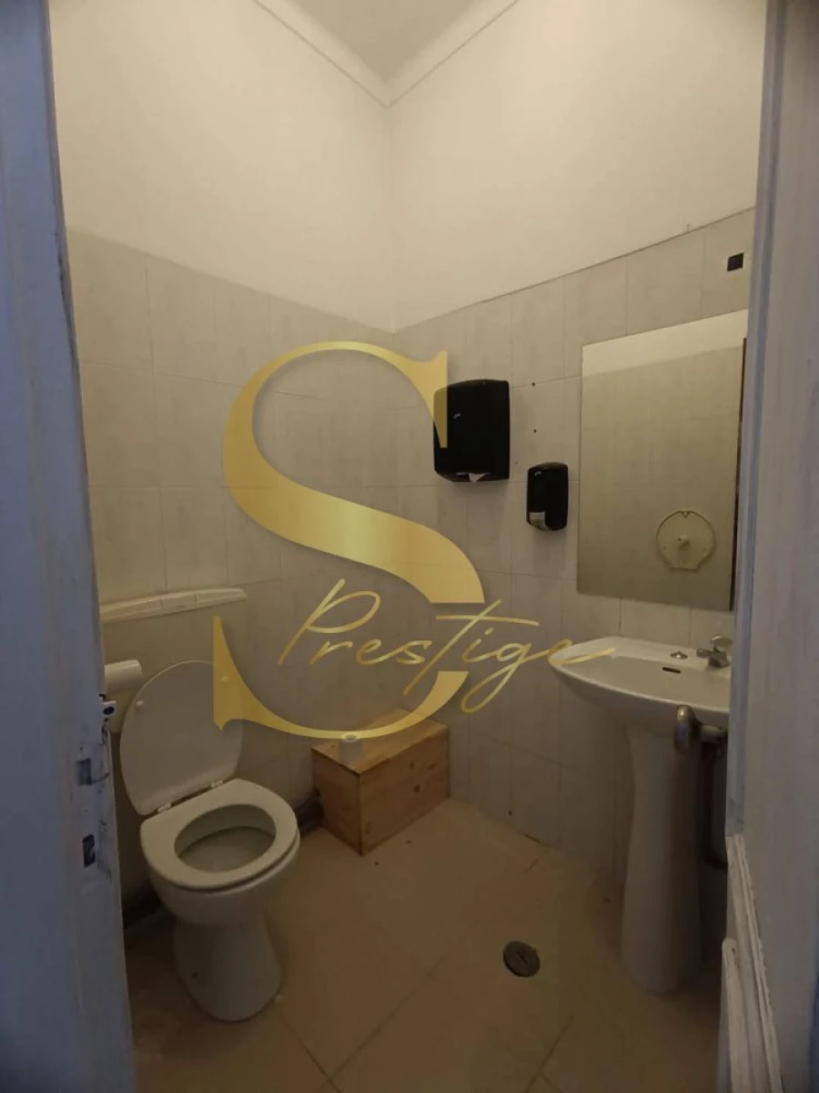 Loja para Arrendamento em Marinha Grande Foto 10