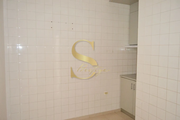 Loja para Arrendamento em Marinha Grande Foto 7