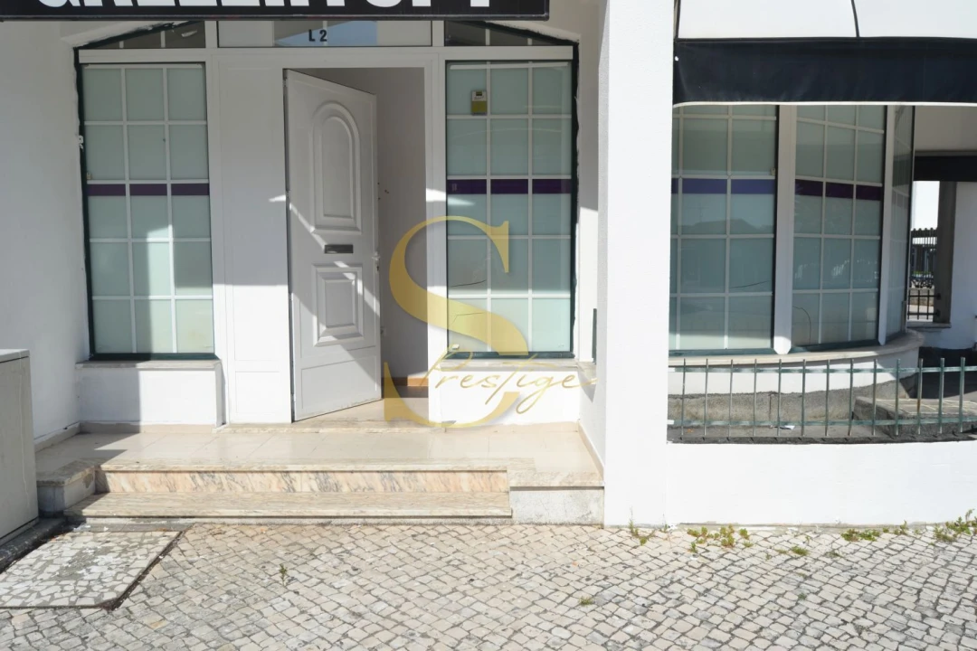 Loja para Arrendamento em Marinha Grande Foto 12