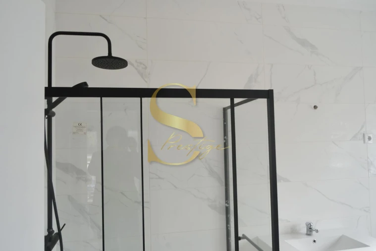 Apartamento T3 para Venda em Meirinhas Foto 10