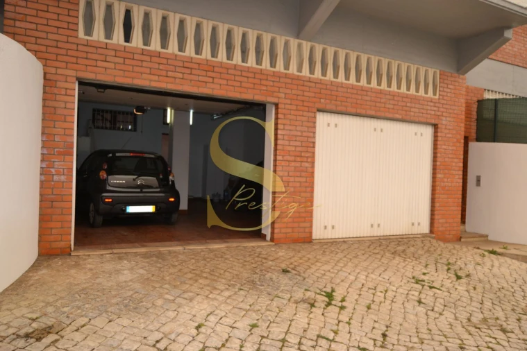 Moradia T4 para Venda em Leiria, Pousos, Barreira e Cortes Foto 7