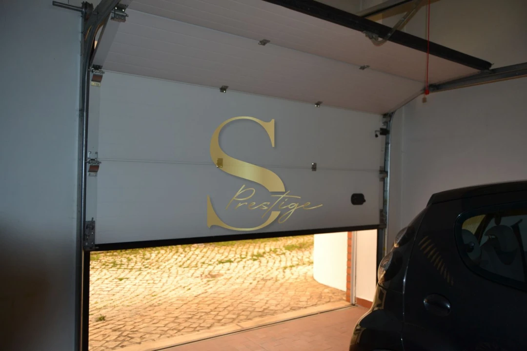 Moradia T4 para Venda em Leiria, Pousos, Barreira e Cortes Foto 8