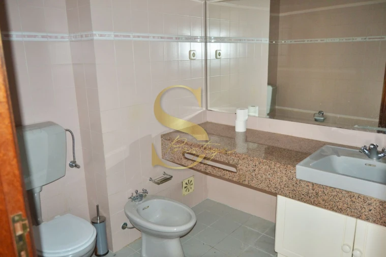 Apartamento T2 para Venda em Leiria, Pousos, Barreira e Cortes Foto 14