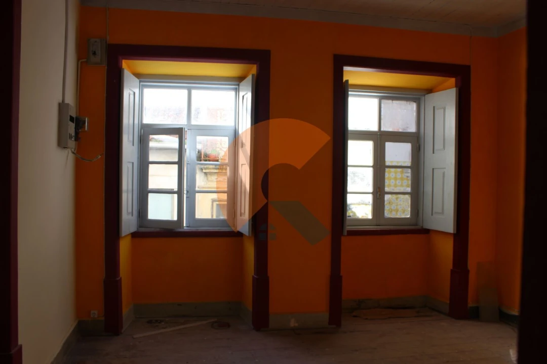 Loja para Venda em Sé Nova, Santa Cruz, Almedina e São Bartolomeu Foto 1