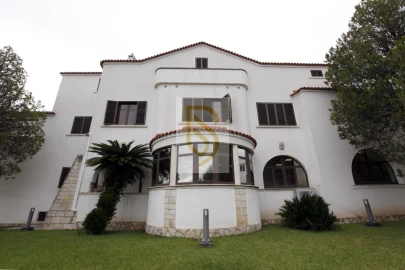 Moradia T9 para Venda em Sé Nova, Santa Cruz, Almedina e São Bartolomeu