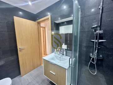 Apartamento T4 para Venda em Sé Nova, Santa Cruz, Almedina e São Bartolomeu