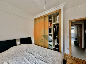 Apartamento T4 para Venda em Sé Nova, Santa Cruz, Almedina e São Bartolomeu