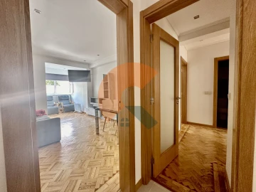 Apartamento T4 para Venda em Sé Nova, Santa Cruz, Almedina e São Bartolomeu