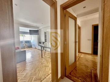 Apartamento T4 para Venda em Sé Nova, Santa Cruz, Almedina e São Bartolomeu