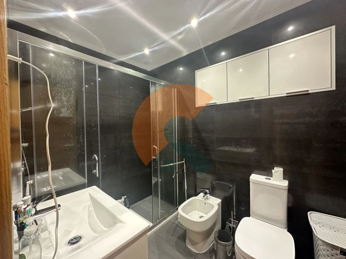 Apartamento T4 para Venda em Sé Nova, Santa Cruz, Almedina e São Bartolomeu Foto 10