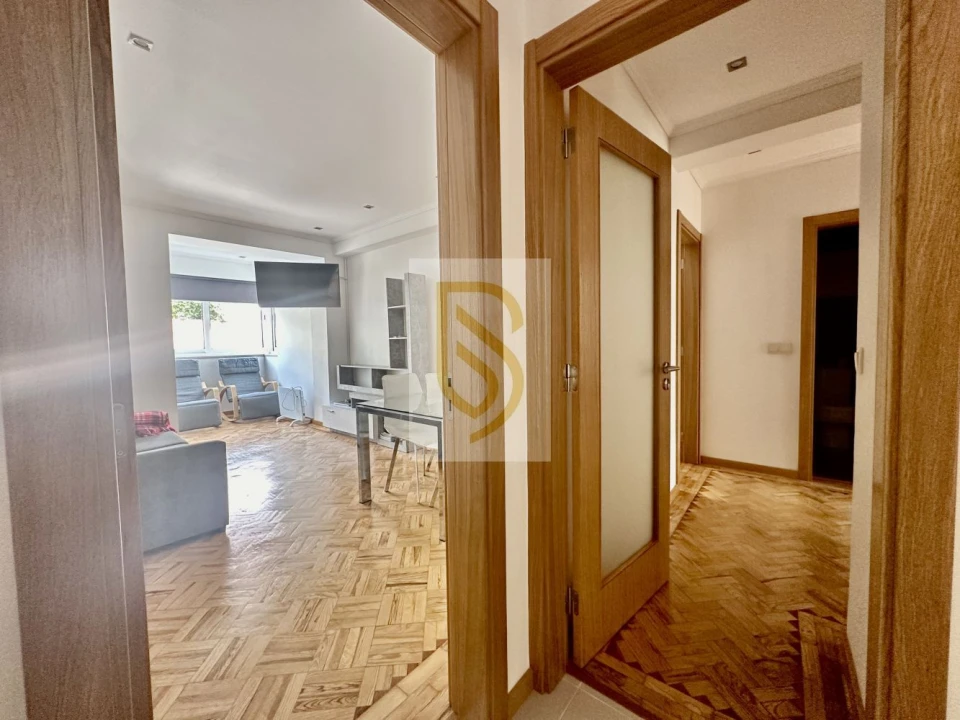Apartamento T4 para Venda em Sé Nova, Santa Cruz, Almedina e São Bartolomeu Foto 6