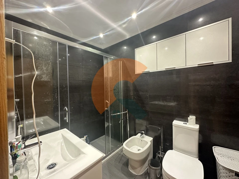 Apartamento T4 para Venda em Sé Nova, Santa Cruz, Almedina e São Bartolomeu Foto 10