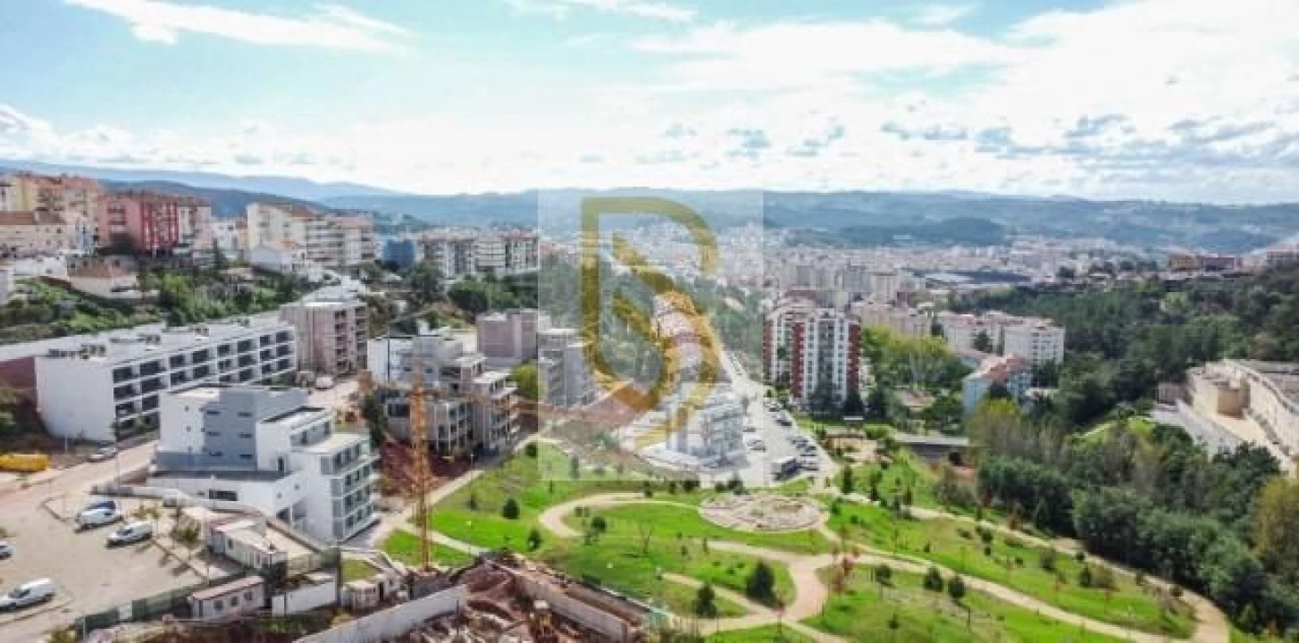 Apartamento T2 para Venda em Santo Antonio dos Olivais Foto 9