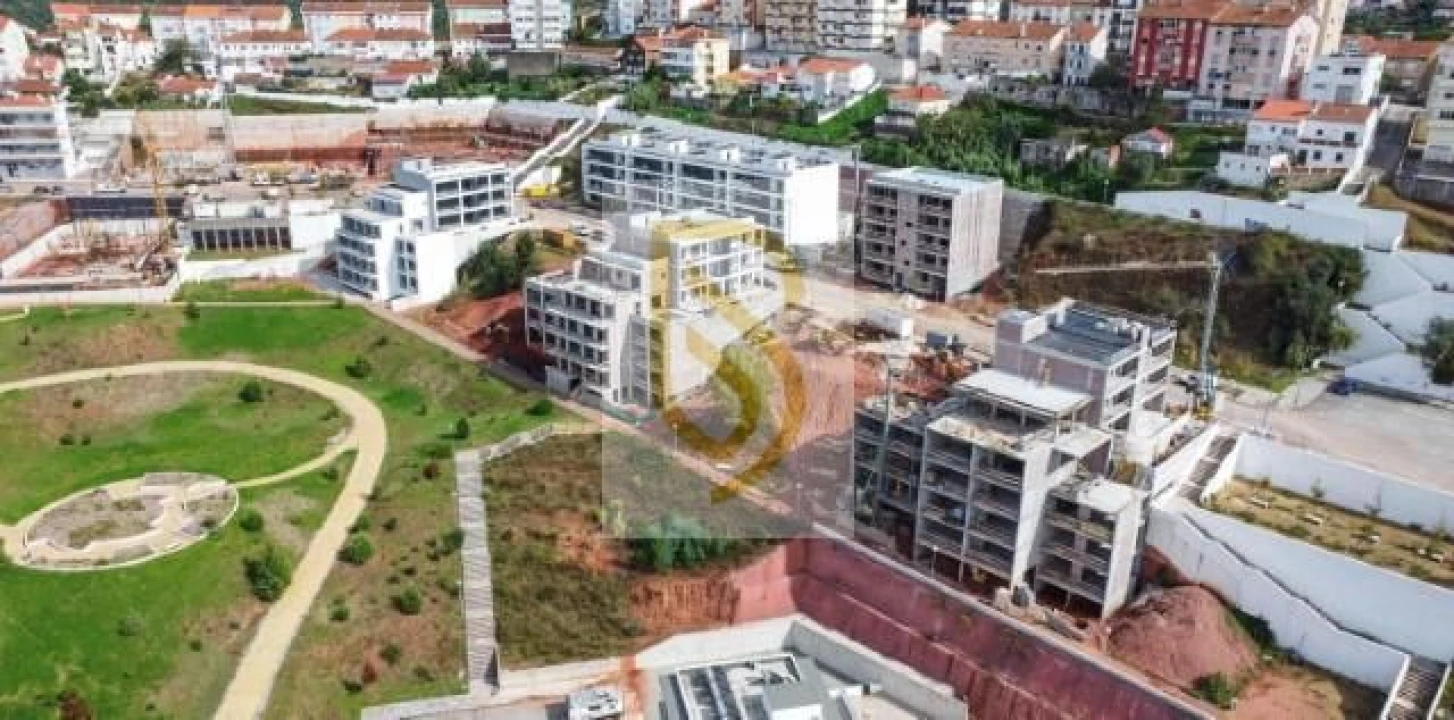 Apartamento T2 para Venda em Santo Antonio dos Olivais Foto 11