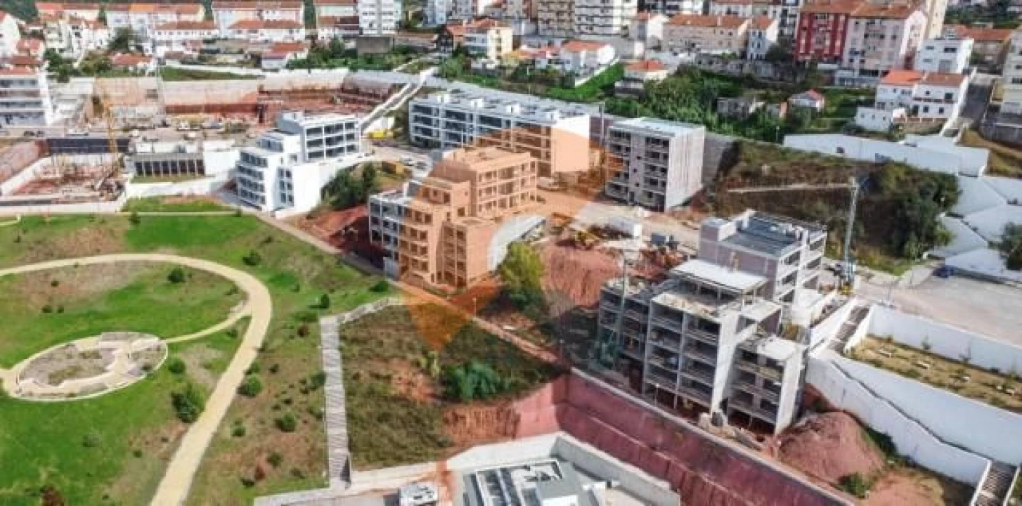 Apartamento T2 para Venda em Santo Antonio dos Olivais Foto 9